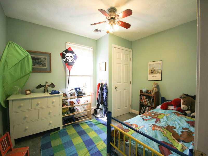 10 Zompa Road Barrington, RI 02806 - Photo 13 of 17 Bedroom.