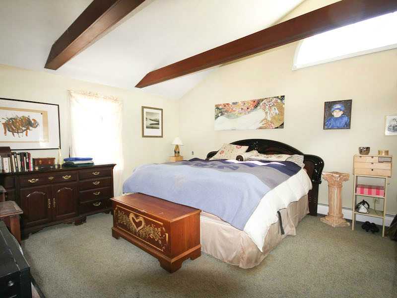 10 Zompa Road Barrington, RI 02806 - Photo 10 of 17 Bedroom.