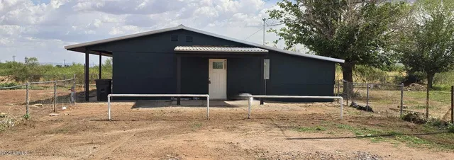 a view of house with a outdoor space