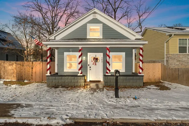 $359,900 | 303 Union Street, Valparaiso, IN 46383