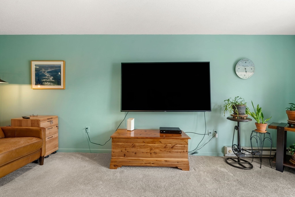 2 Ocean Avenue, Unit 1M Gloucester, MA 01930 - Photo 13 of 36