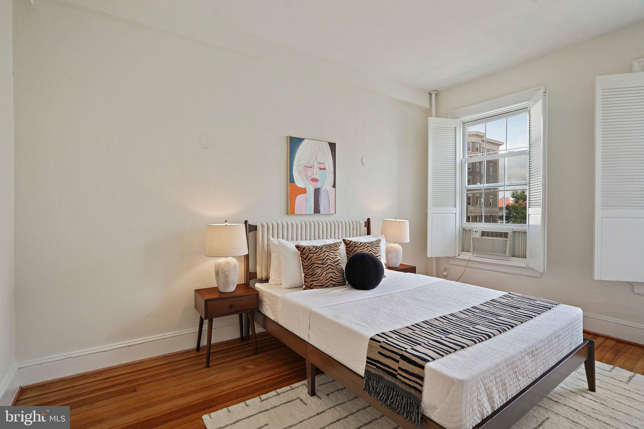 1852 Columbia Road Northwest, Unit 401 Washington, DC 20009 - Photo 15 of 30