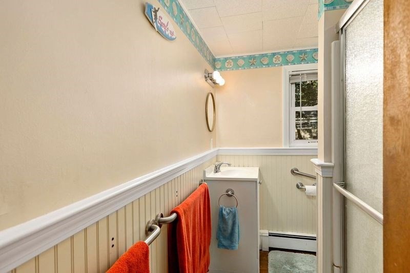278 Mayfair Road Dennis, MA 02660 - Photo 16 of 26 Gallery Image 16