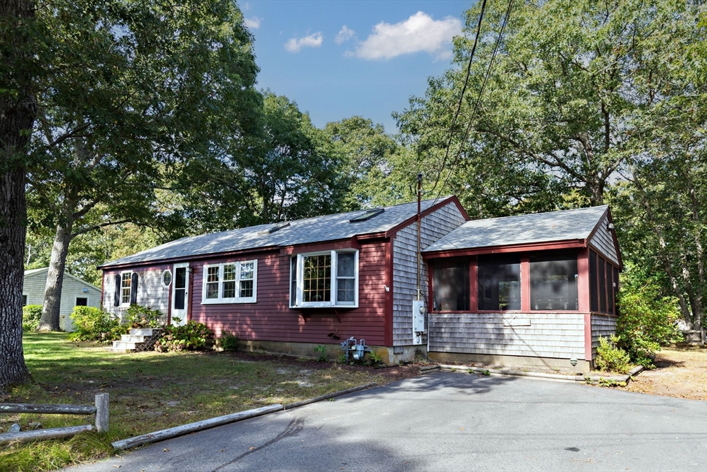 278 Mayfair Road Dennis, MA 02660 - Photo 3 of 26 Gallery Image 3