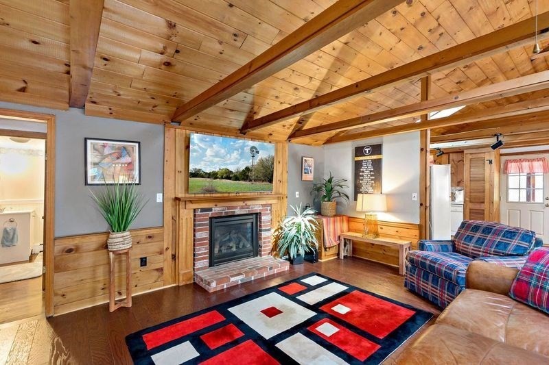 278 Mayfair Road Dennis, MA 02660 - Photo 6 of 26 Gallery Image 6