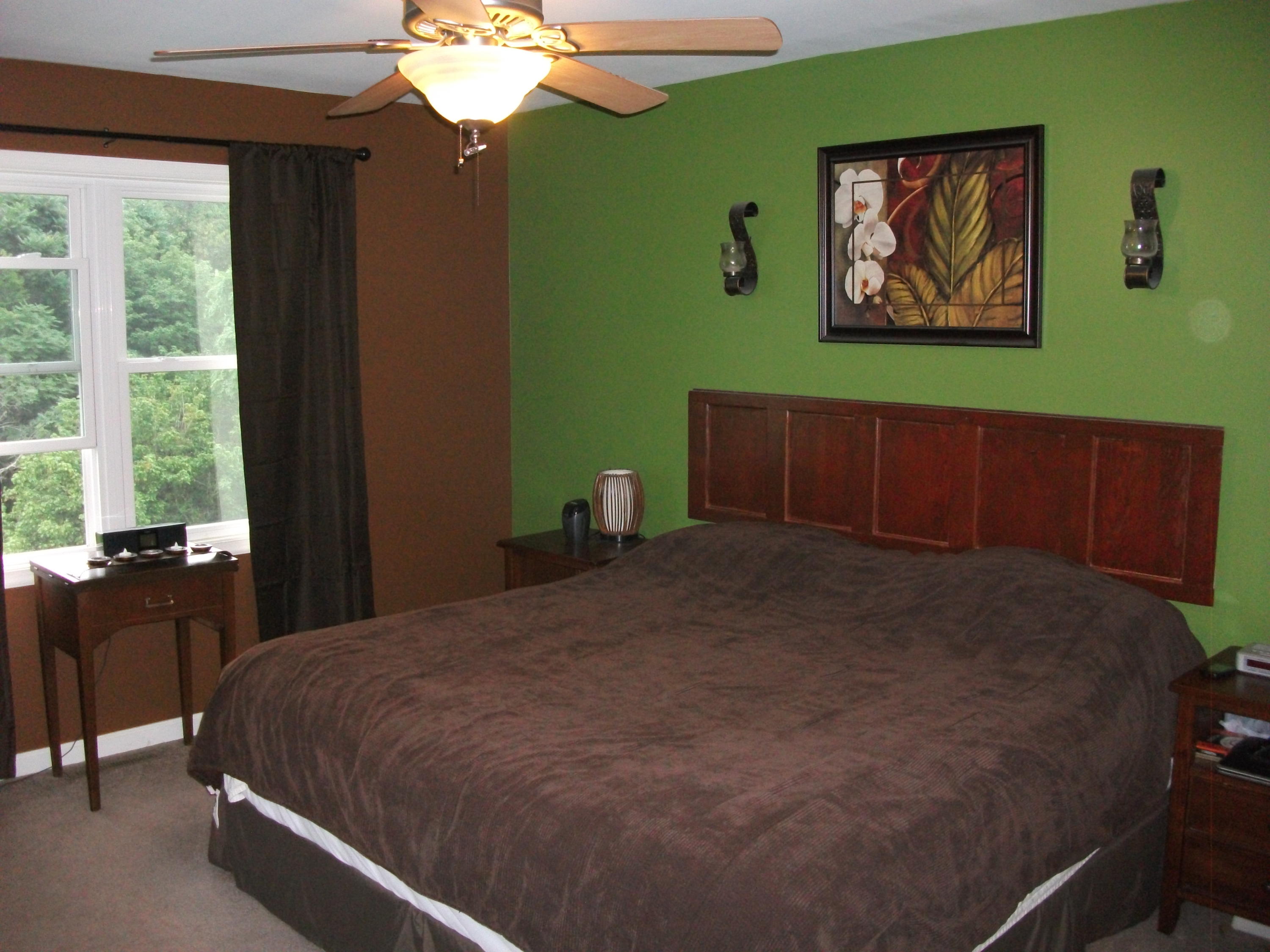 930 Calico Rock Road Rocky Mount, VA 24151 - Photo 12 of 34 a bed sitting in a bedroom next to a window