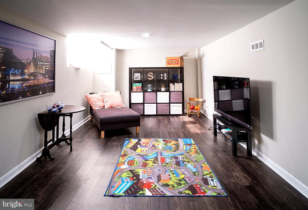 35 Briarwood Road Baltimore, MD 21228 - Photo 14 of 19 Gallery Image 14