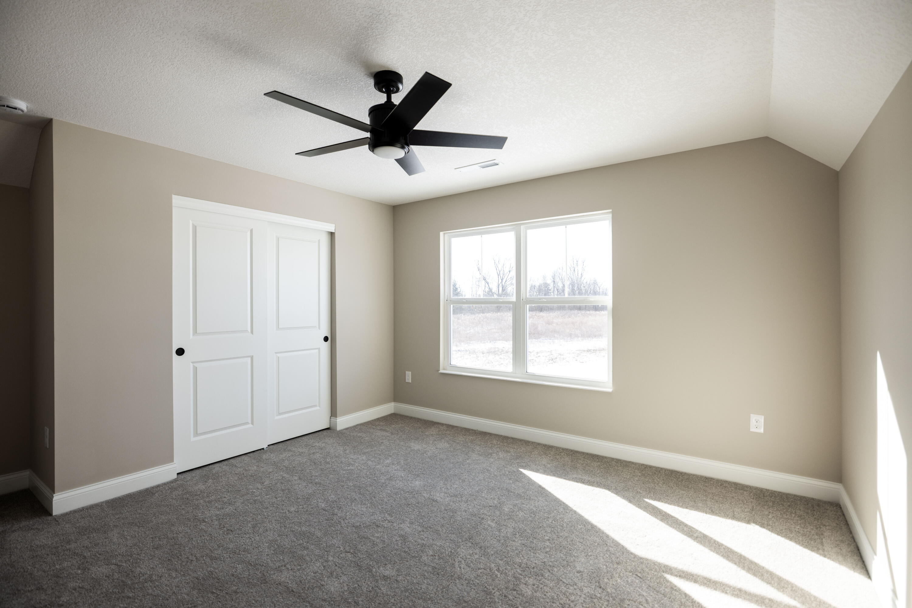 1509 Kingsgate Road Springfield, OH 45503 - Photo 30 of 37 Gallery Image 30
