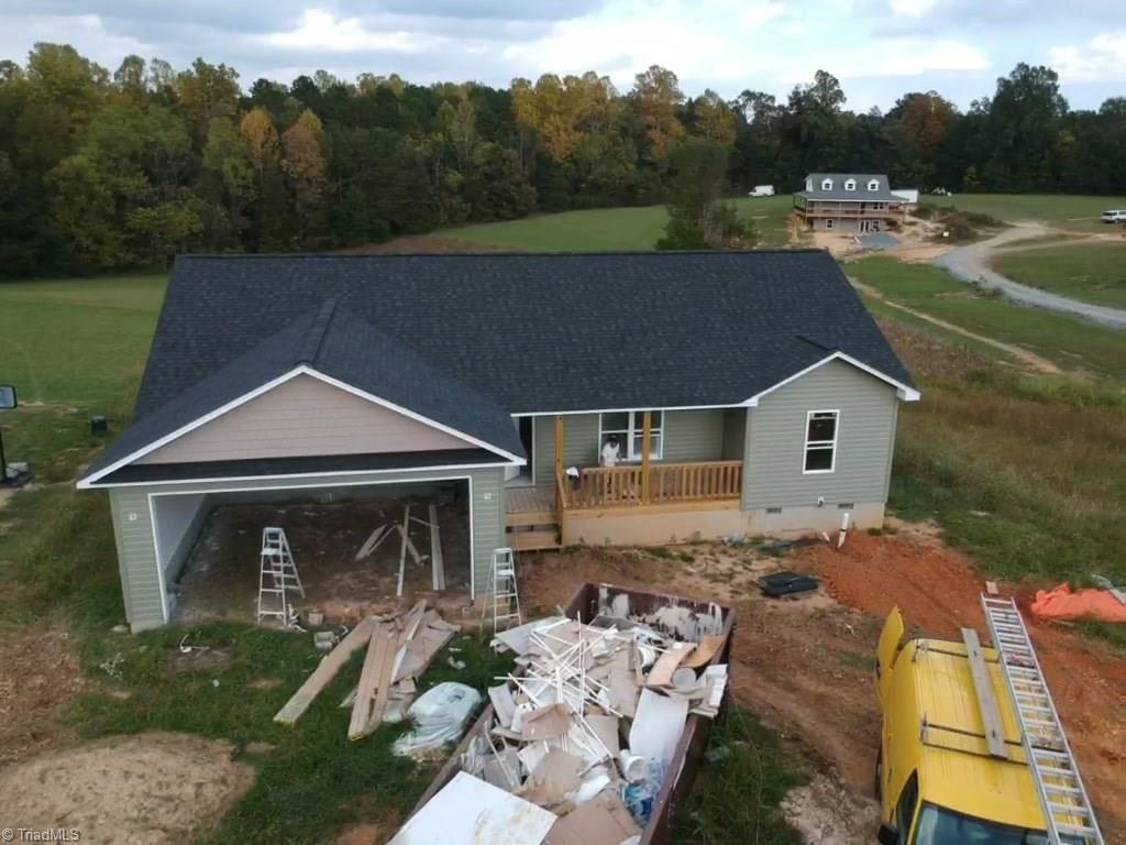 1679 Lake Road Thomasville, NC 27360 - Photo 7 of 7 Gallery Image 7