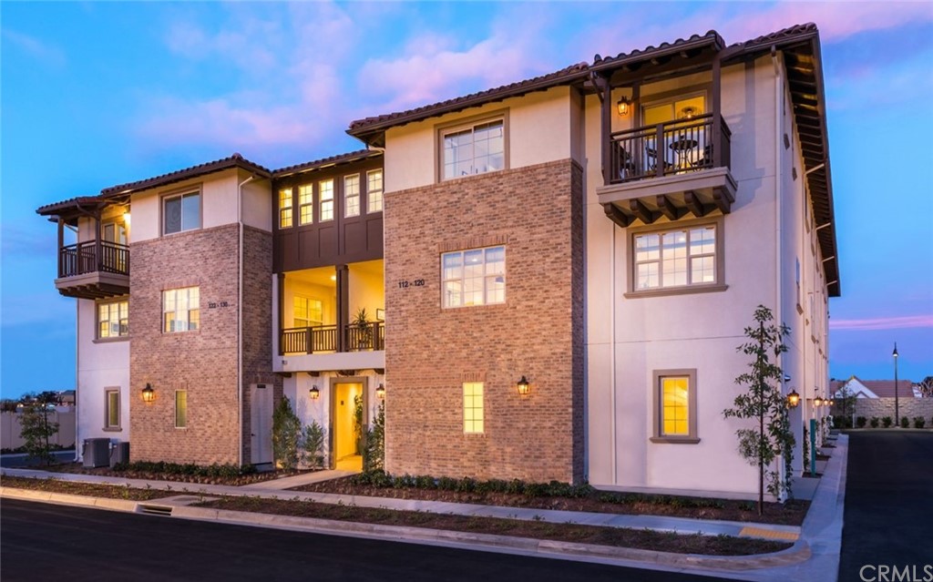 126 Lantana Drive Stanton, CA 90680 - Photo 9 of 19 Photos are of Model Home not actual home.