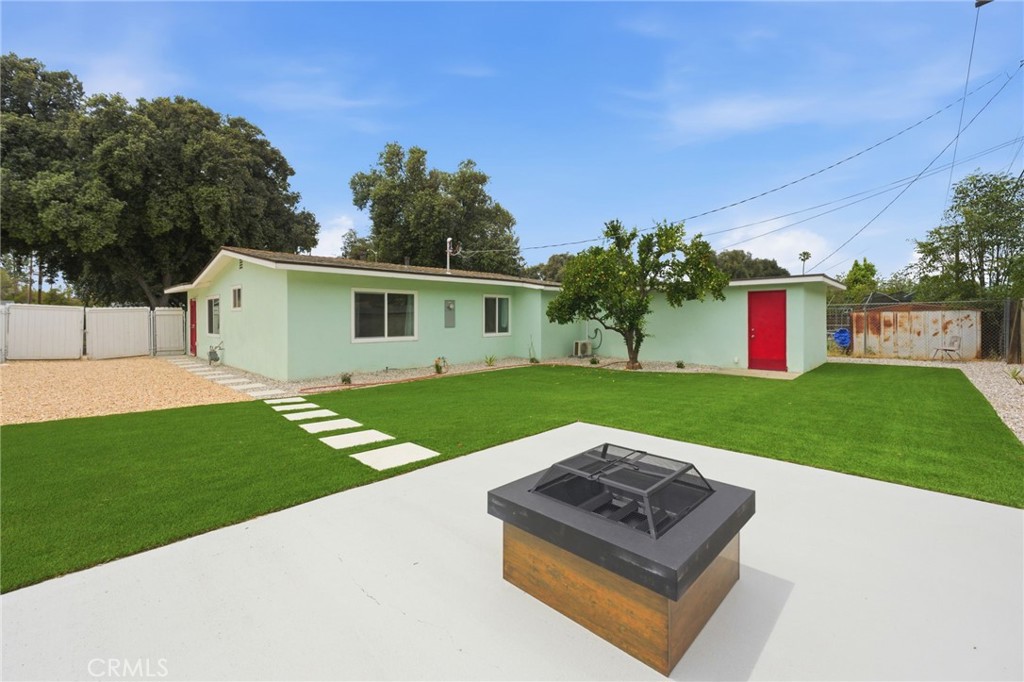 3833 Overland Street Riverside, CA 92503 - Photo 8 of 9 fire pit