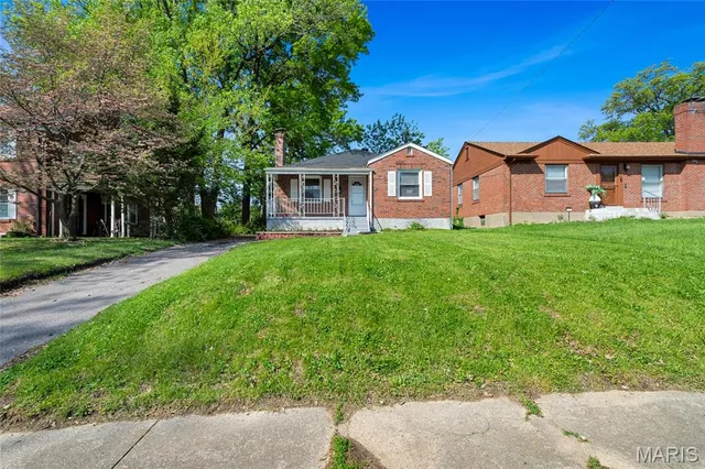 $125,000 | 8 Jendale Court, St. Louis, MO 63136