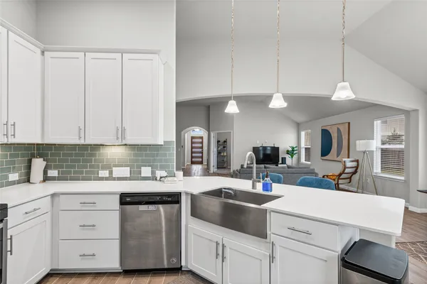 $2,500 | 10218 Ansel Drive, Austin, TX 78747