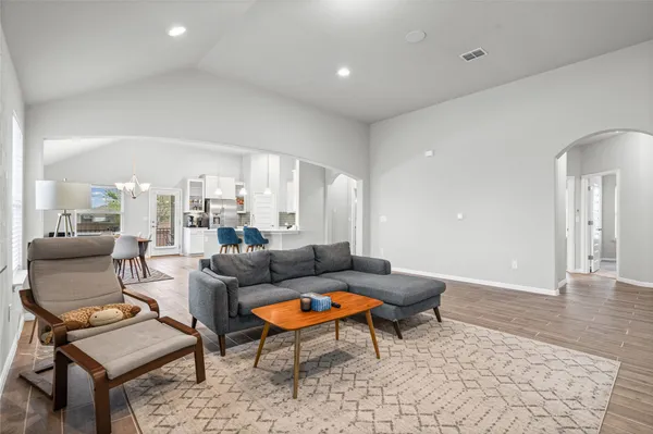 $2,500 | 10218 Ansel Drive, Austin, TX 78747