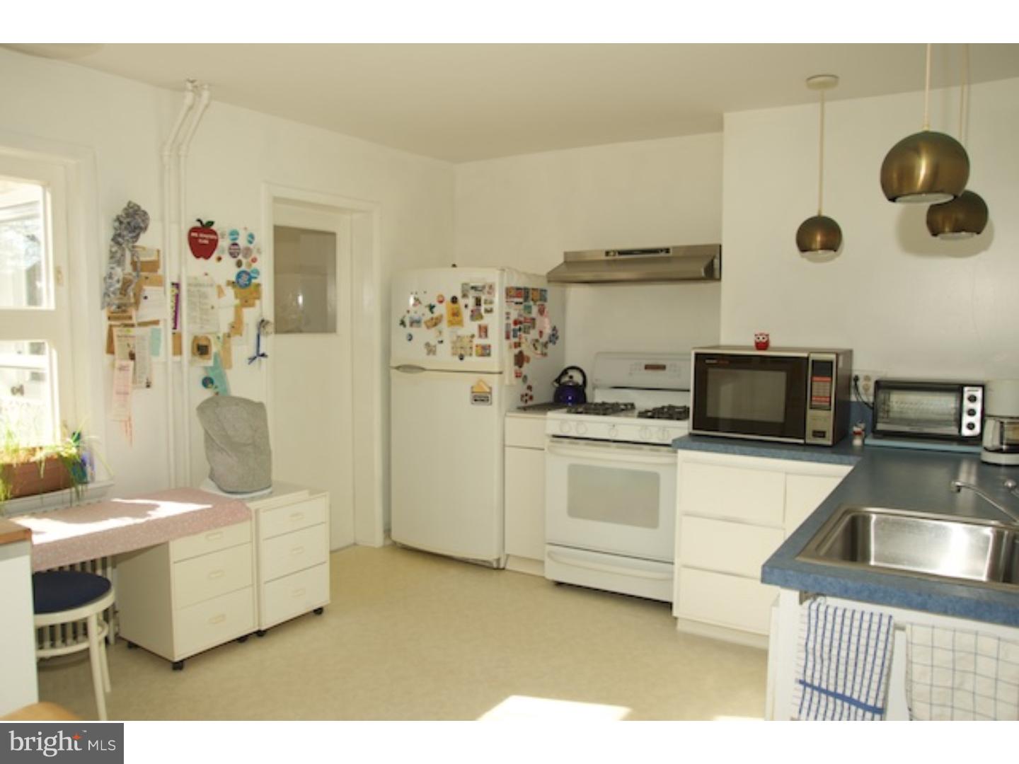 335 Oxford Road Havertown, PA 19083 - Photo 15 of 21 Kitchen