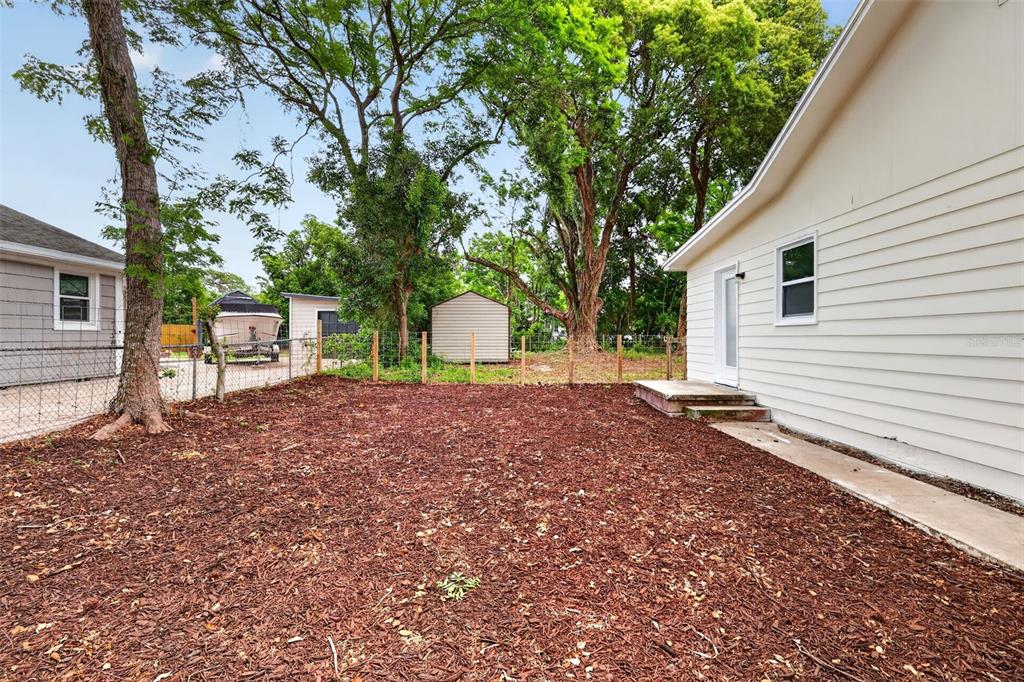 5537 Lake Street Mount Dora, FL 32757 - Photo 22 of 31