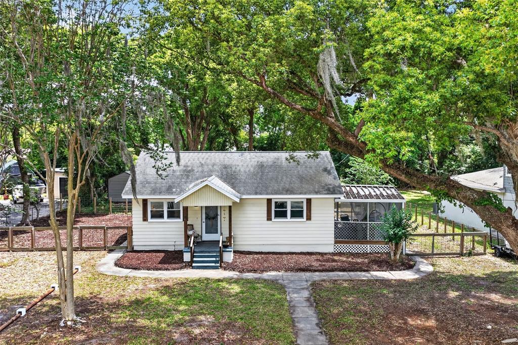 5537 Lake Street Mount Dora, FL 32757 - Photo 4 of 31