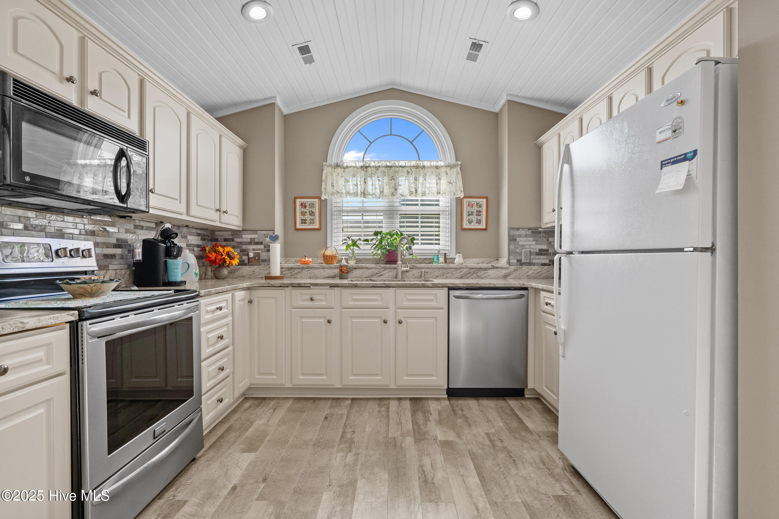 482 Pepper Breeze Avenue Southwest Calabash, NC 28467 - Photo 14 of 55 482 pepper breeze ave sw - 21