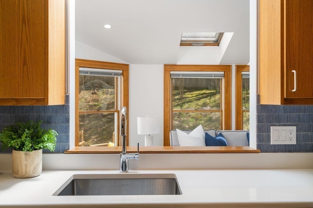 45 Morse Road Newton, MA 02460 - Photo 15 of 42