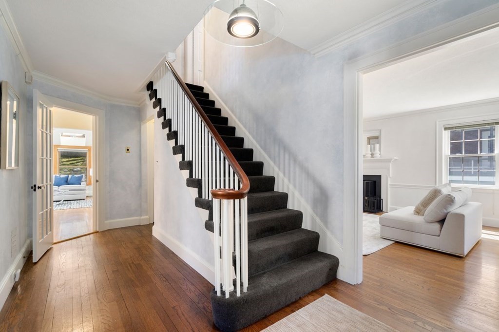 45 Morse Road Newton, MA 02460 - Photo 3 of 42