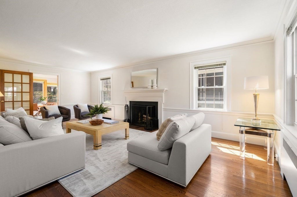 45 Morse Road Newton, MA 02460 - Photo 5 of 42