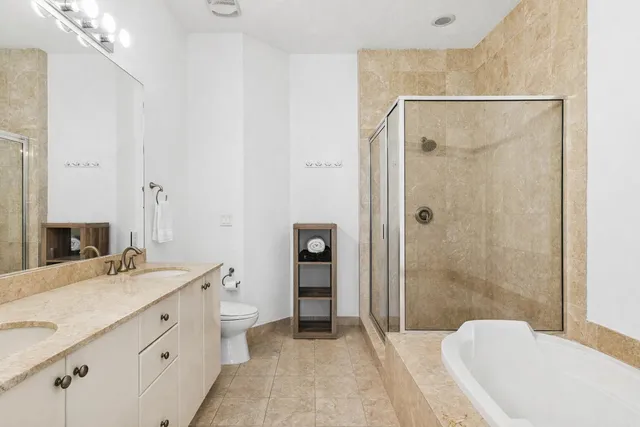 $4,500 | 701 South Olive Avenue, Unit 305, West Palm Beach, FL 33401