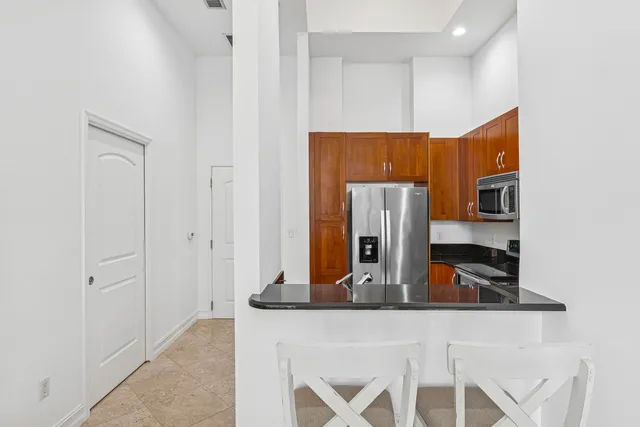 $4,500 | 701 South Olive Avenue, Unit 305, West Palm Beach, FL 33401