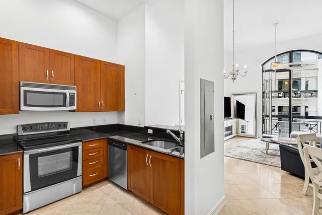 $4,500 | 701 South Olive Avenue, Unit 305, West Palm Beach, FL 33401