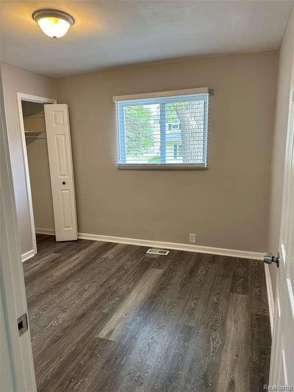 6161 East River Road Flushing, MI 48433 - Photo 25 of 63