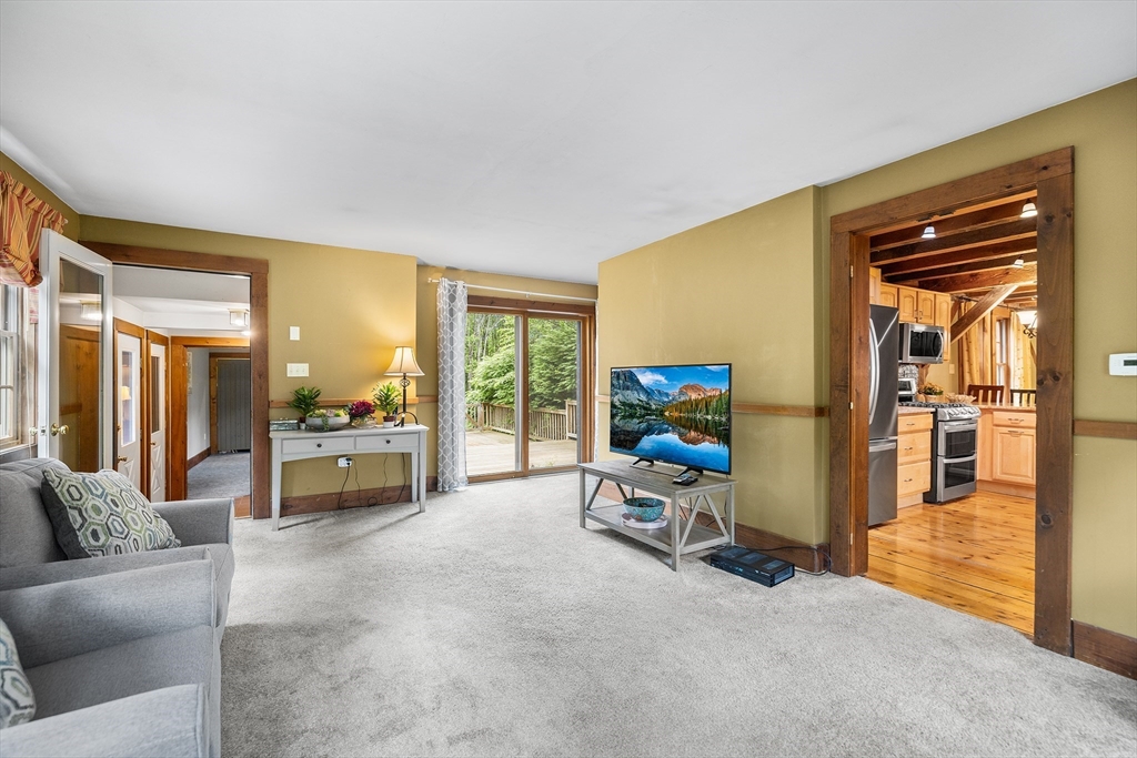 309 Mendon Road Sutton, MA 01590 - Photo 12 of 34