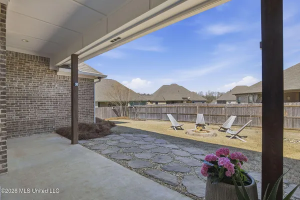 $339,000 | 204 Ashbury Cove, Canton, MS 39046