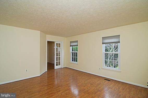 9055 Manorwood Road Laurel, MD 20723 - Photo 20 of 26 Living Room