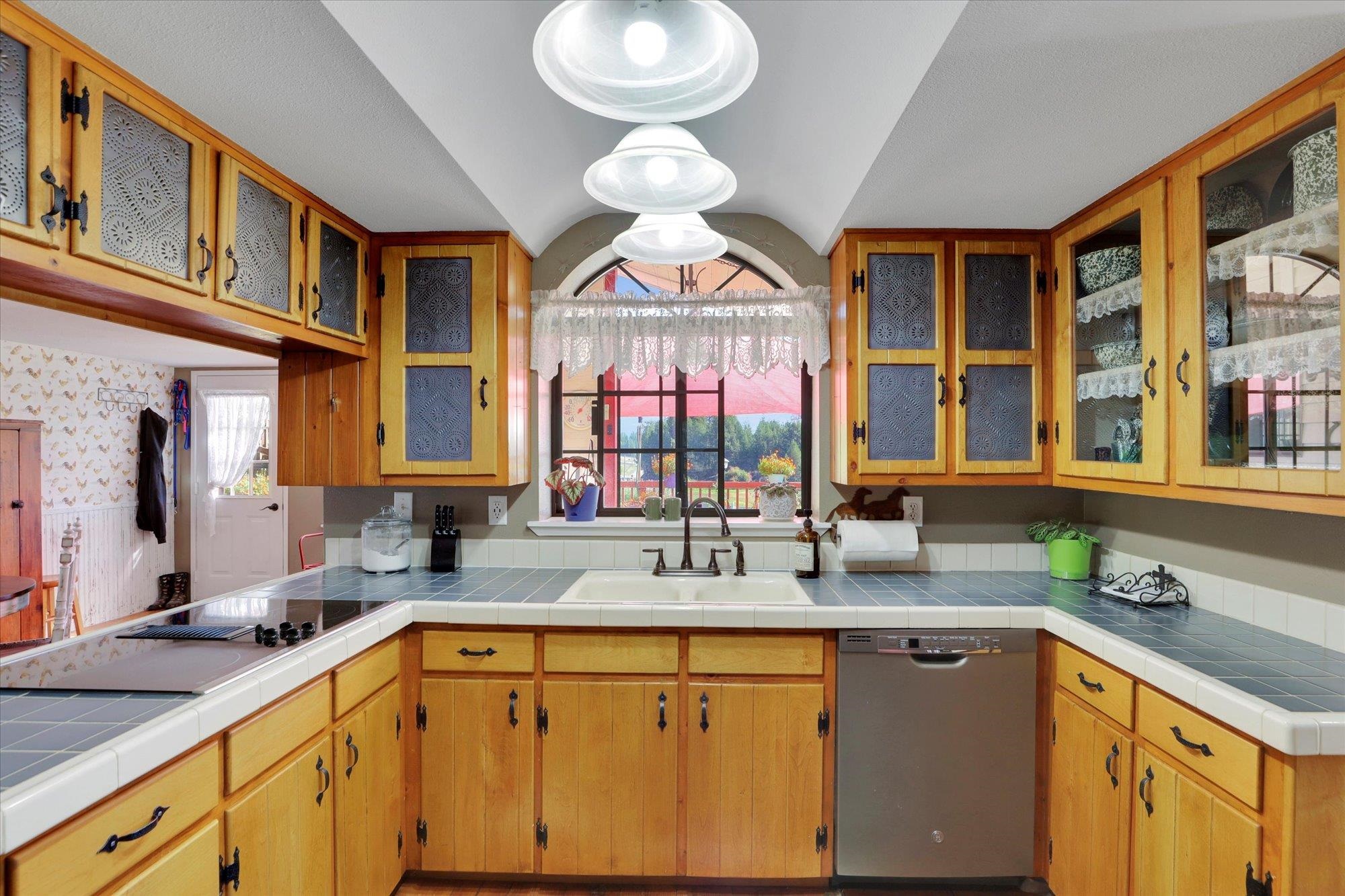 131 Country Lane Newport, WA 99156 - Photo 12 of 43