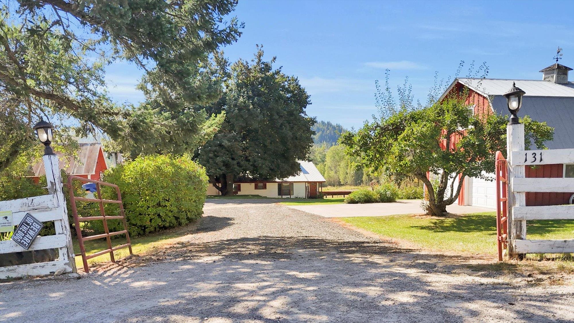 131 Country Lane Newport, WA 99156 - Photo 2 of 43