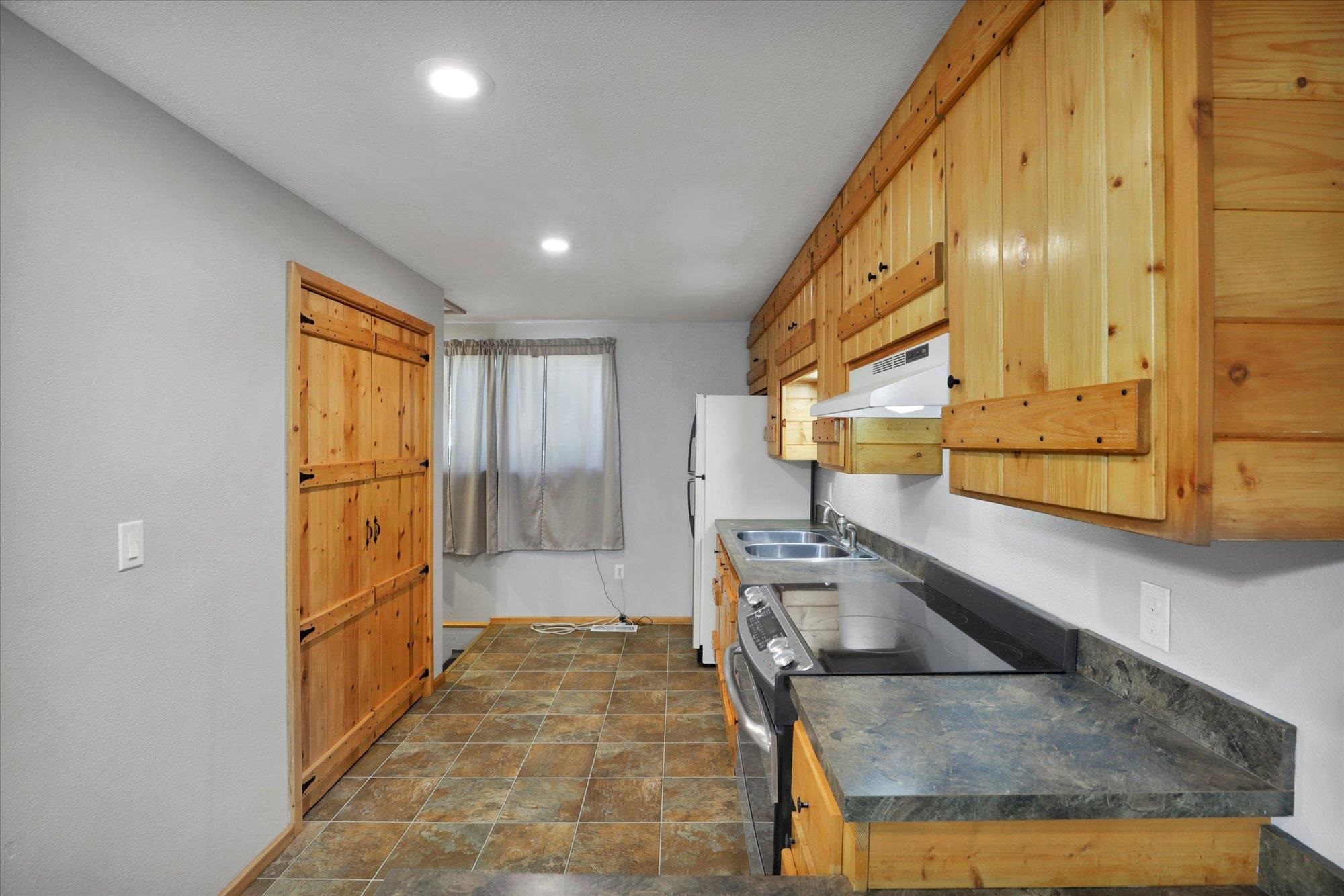 131 Country Lane Newport, WA 99156 - Photo 36 of 43