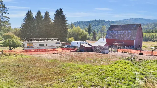 $750,000 | 131 Country Lane, Newport, WA 99156