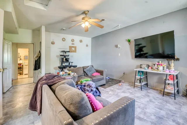 $675,000 | 3155 South Walnut Avenue, Fresno, CA 93706