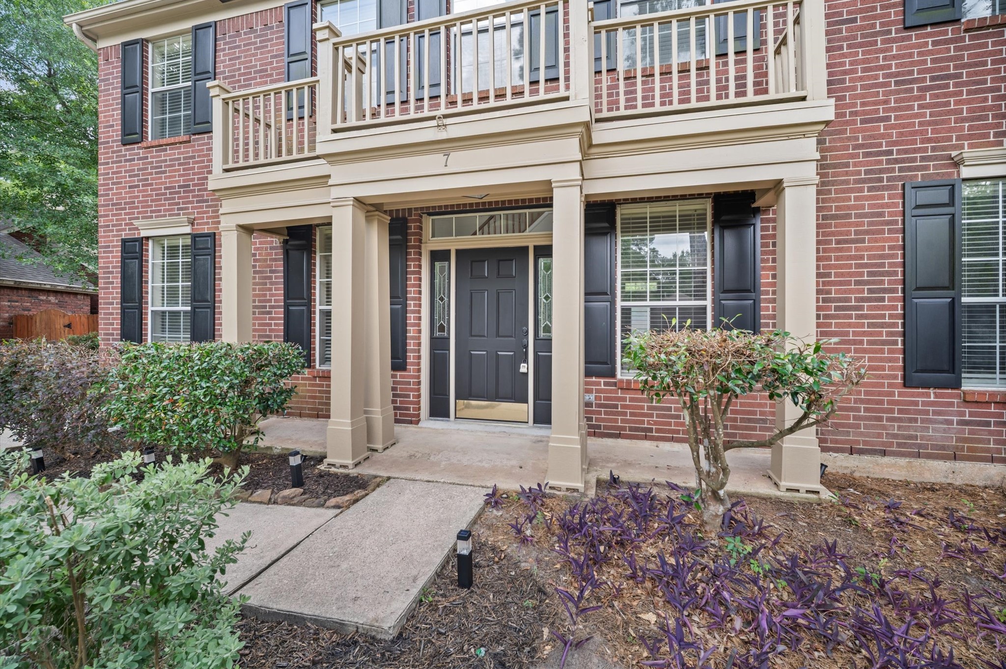 7 Grey Birch Place Spring, TX 77381 - Photo 3 of 33