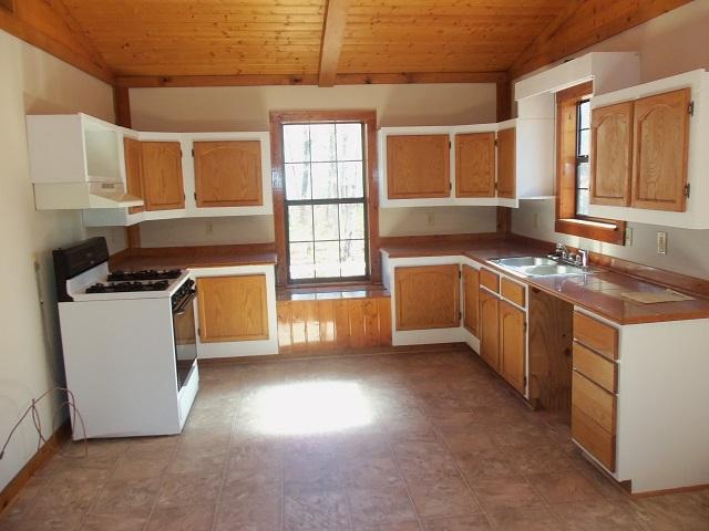 490 Fernhill Road Pikeville, TN 37367 - Photo 4 of 6 2-13-15 012