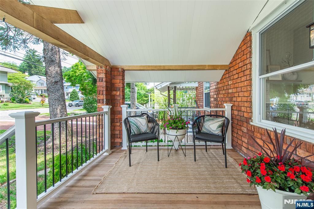 181 Valley Road Montclair, NJ 07042 - Photo 2 of 33