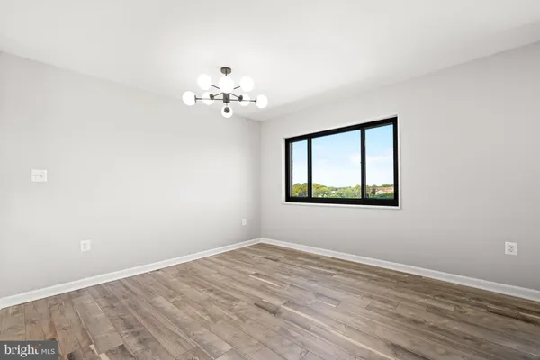 $2,650 | 1300 South Arlington Ridge Road, Unit 702, Arlington, VA 22202