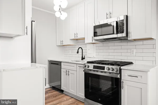 $2,650 | 1300 South Arlington Ridge Road, Unit 702, Arlington, VA 22202