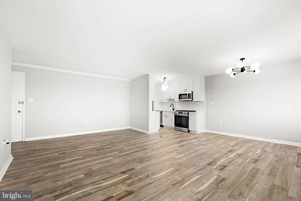 $2,650 | 1300 South Arlington Ridge Road, Unit 702, Arlington, VA 22202