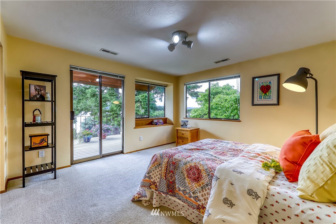 3063 Rocky Point Road Northwest Bremerton, WA 98312 - Photo 22 of 40 Gallery Image 22