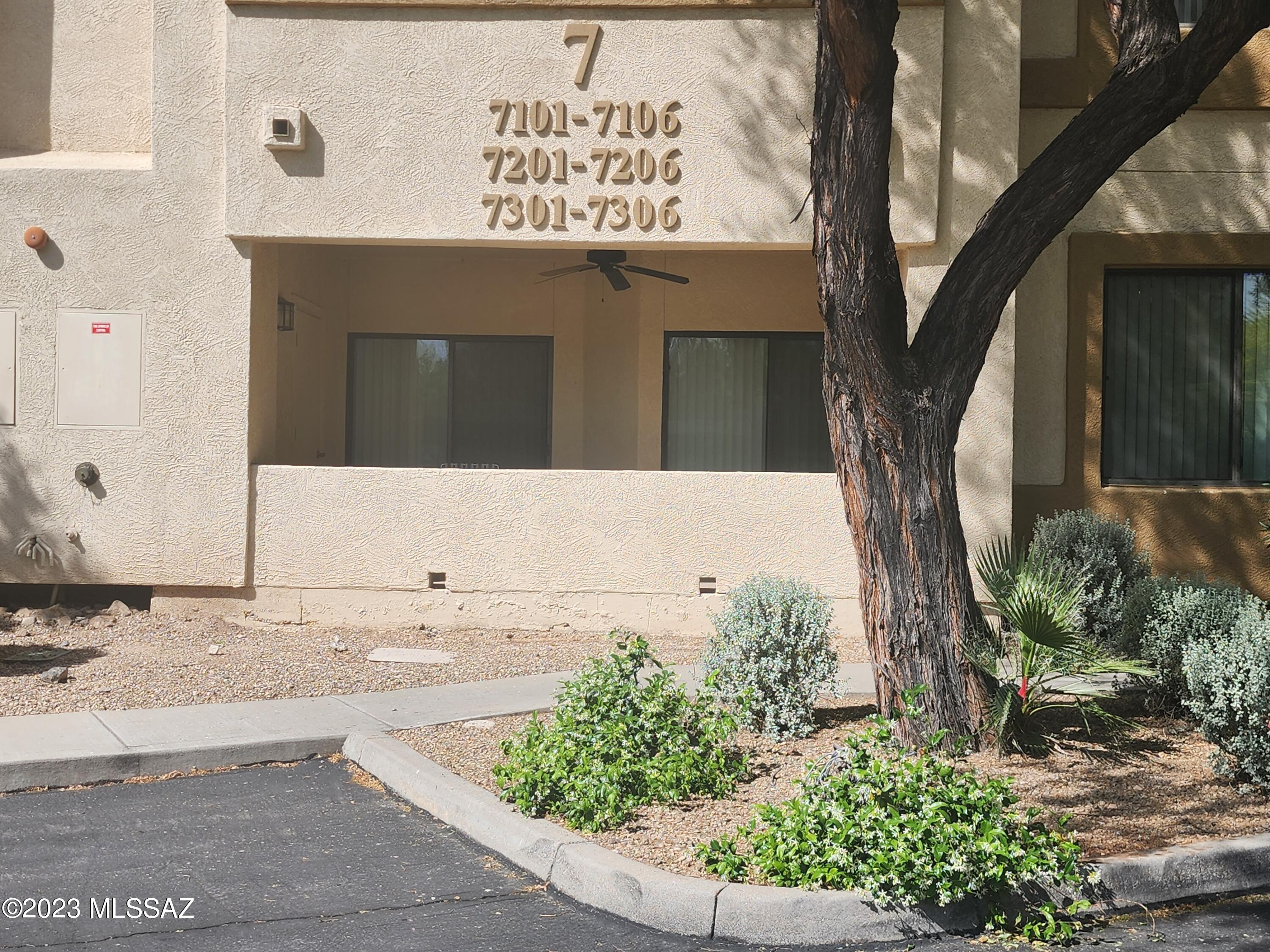 2550 East River Road, Unit 7106 Tucson, AZ 85718 - Photo 2 of 24