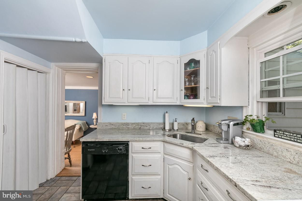 312 Worthington Road Baltimore, MD 21286 - Photo 8 of 30 Kitchen
