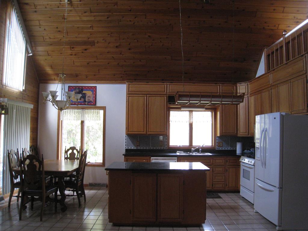 4219 Hammarstrom Road Sturgeon Bay, WI 54235 - Photo 7 of 14
