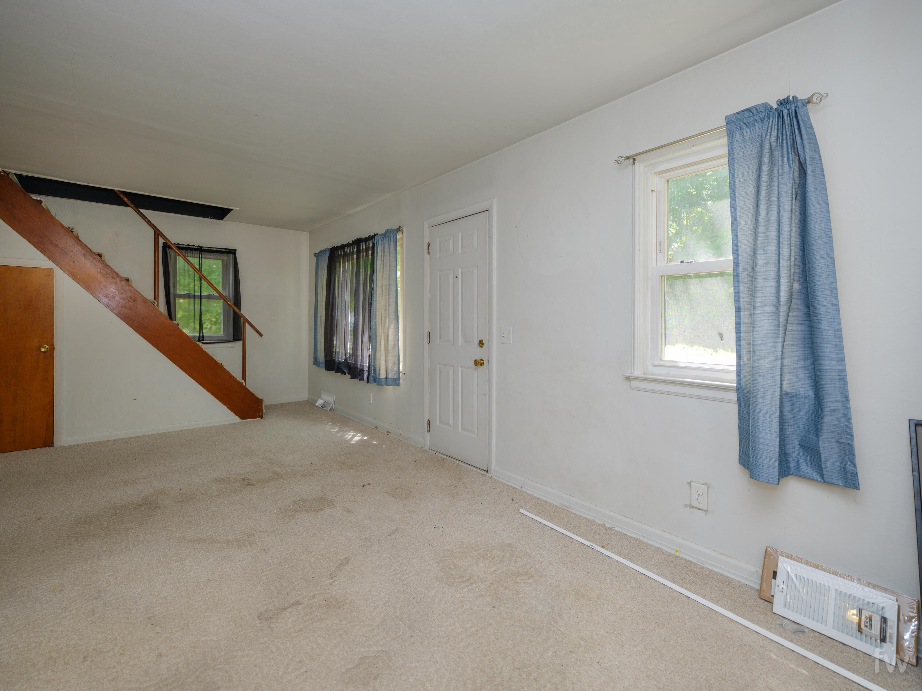 223 Ruth Street Portage, MI 49002 - Photo 4 of 14 223 Ruth St-104