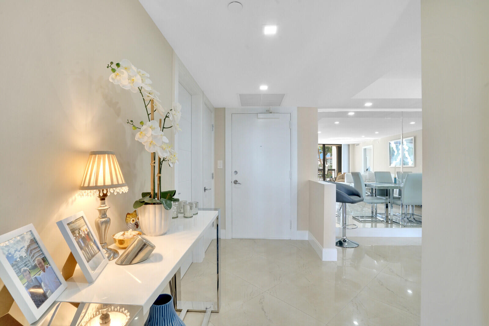 2697 North Ocean Boulevard, Unit F205 Boca Raton, FL 33431 - Photo 7 of 73 Unit Foyer