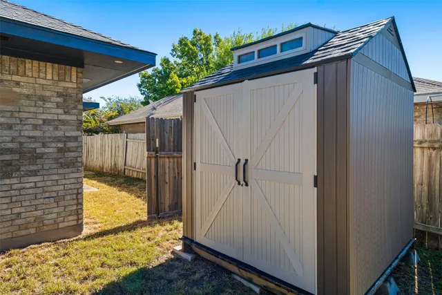 a view of outdoor space and garden